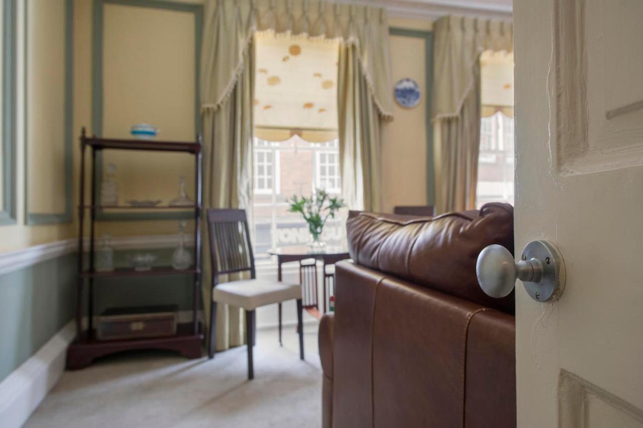 Апартаменты St Helen's House With Minster Views Йорк